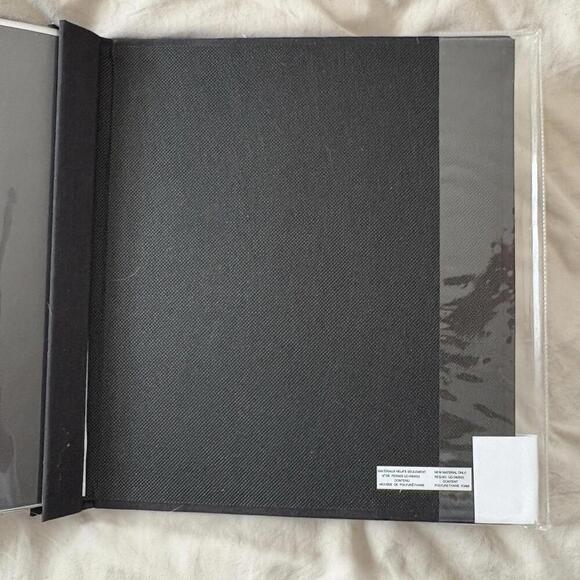 Recollections Scrapbook Black Classic Plain Holds 20 Top Loading Layouts 8.5x11” - Picture 10 of 15